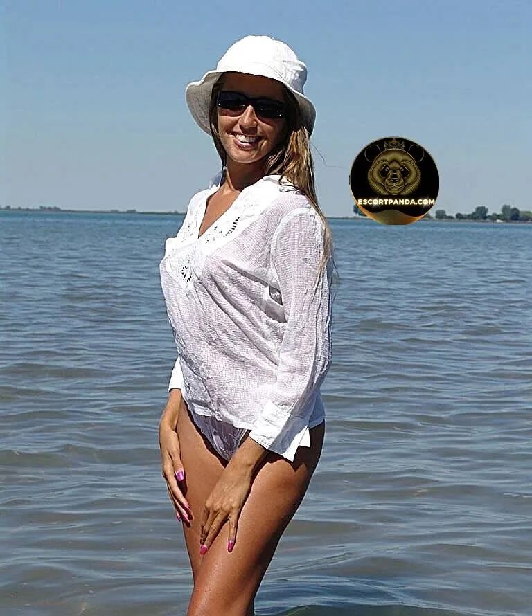 Dikili escort bayan 2